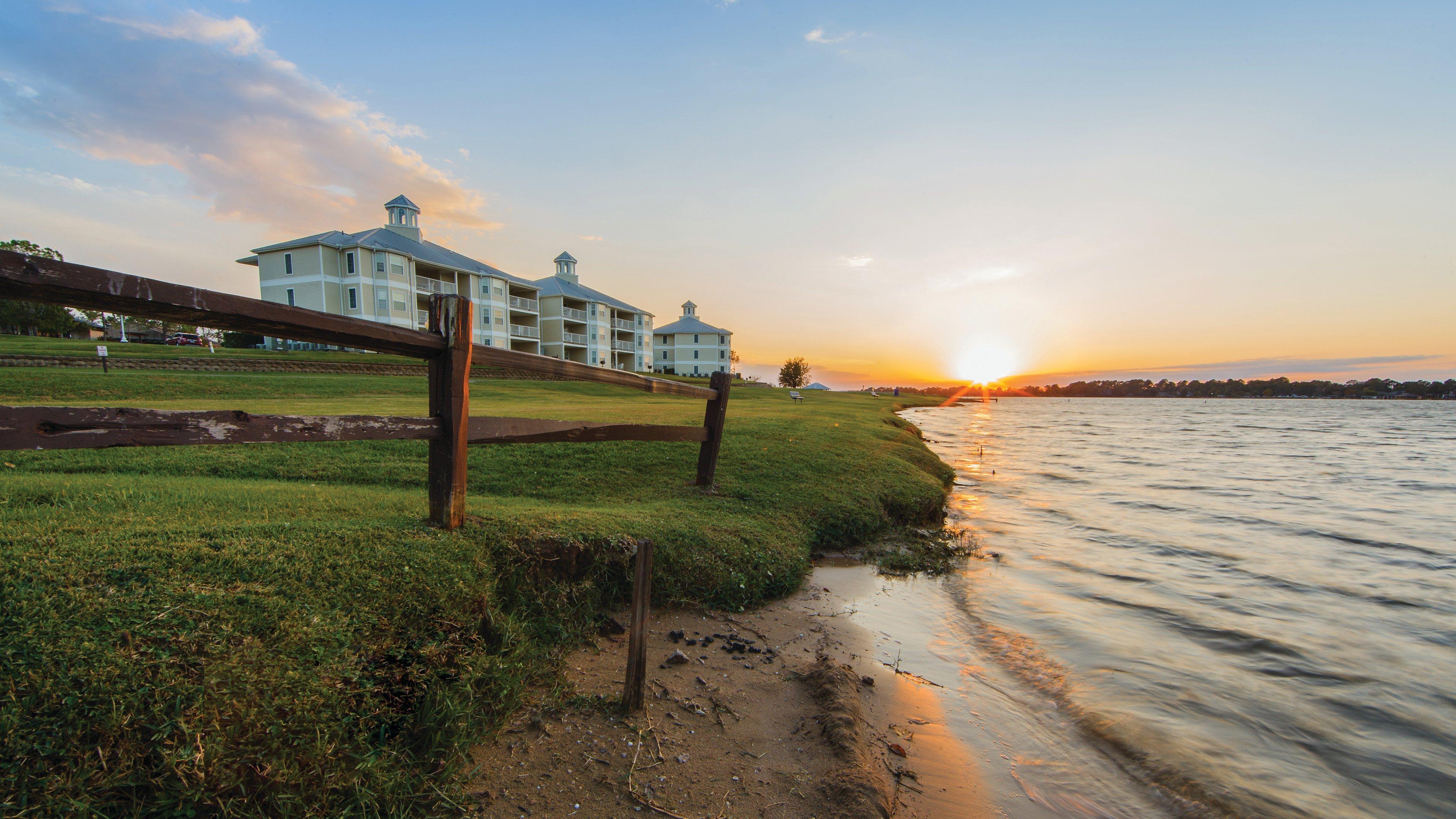Holiday Inn Club Vacations Piney Shores Resort At Lake Conroe Exterior photo